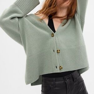 Gap 24/7 split hem cardigan size XL